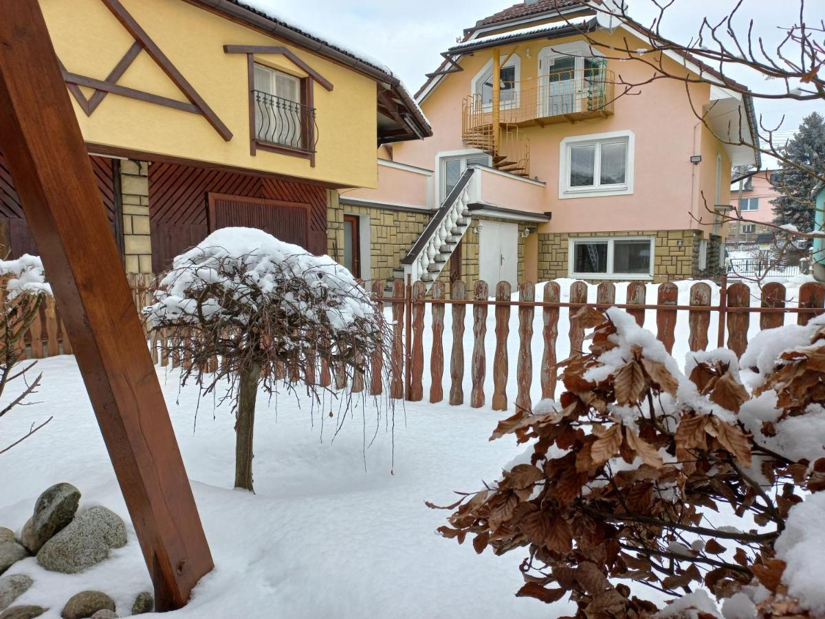 Bešeňová Apartman Elegant מראה חיצוני תמונה