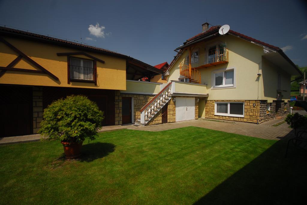 Bešeňová Apartman Elegant חדר תמונה